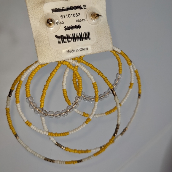 Free People NWT triple hoop bead earrings large yellow white - Picture 3 of 9